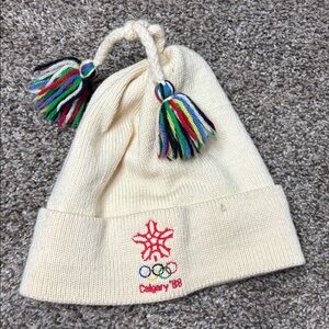 vintage Calgary 1988 Winter Olympics souvenir knit wool beanie